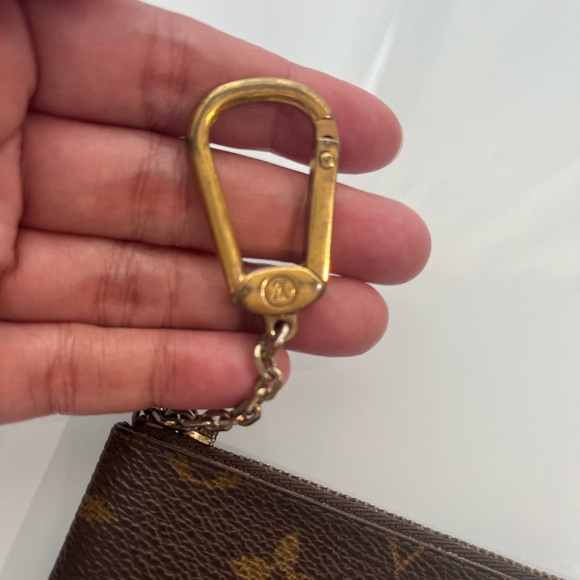 LOUIS VUITTON VINTAGE KEY CLES COIN POUCH - Picture 3 of 9